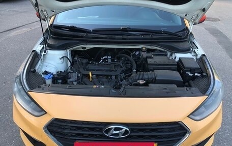 Hyundai Solaris II рестайлинг, 2020 год, 875 000 рублей, 5 фотография