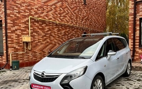 Opel Zafira C рестайлинг, 2013 год, 1 300 000 рублей, 1 фотография