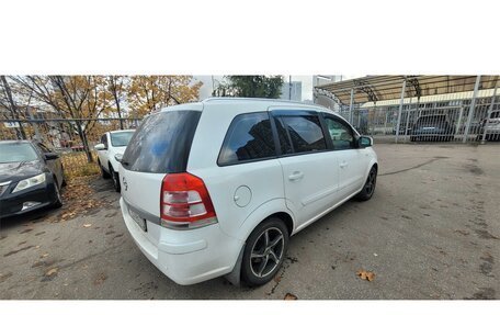 Opel Zafira B, 2013 год, 869 000 рублей, 2 фотография