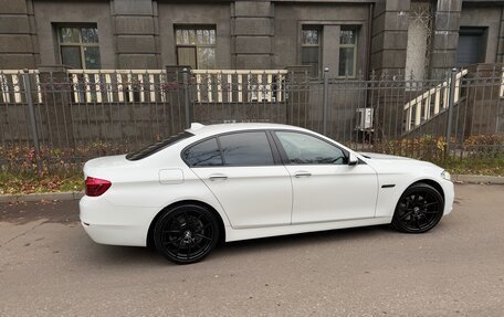 BMW 5 серия, 2015 год, 2 950 000 рублей, 2 фотография