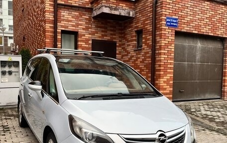 Opel Zafira C рестайлинг, 2013 год, 1 300 000 рублей, 3 фотография