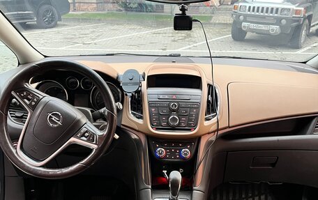 Opel Zafira C рестайлинг, 2013 год, 1 300 000 рублей, 12 фотография