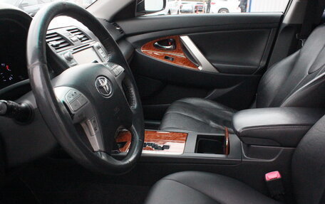 Toyota Camry, 2009 год, 1 070 000 рублей, 10 фотография