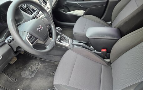 Hyundai Solaris II рестайлинг, 2018 год, 1 200 000 рублей, 7 фотография