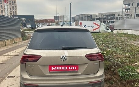 Volkswagen Tiguan II, 2018 год, 2 980 000 рублей, 5 фотография