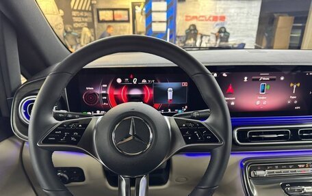 Mercedes-Benz V-Класс, 2025 год, 13 500 000 рублей, 20 фотография