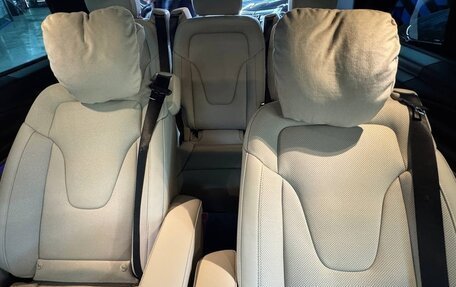 Mercedes-Benz V-Класс, 2025 год, 13 500 000 рублей, 32 фотография