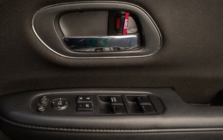 Honda Vezel, 2013 год, 1 399 000 рублей, 9 фотография