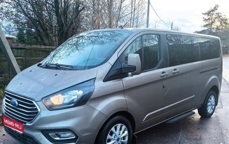 Ford Tourneo Custom I рестайлинг, 2018 год, 3 200 000 рублей, 1 фотография