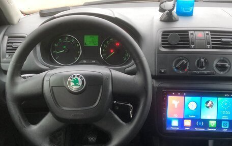 Skoda Fabia II, 2010 год, 490 000 рублей, 12 фотография