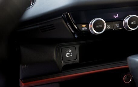 Honda Vezel, 2024 год, 3 450 000 рублей, 30 фотография