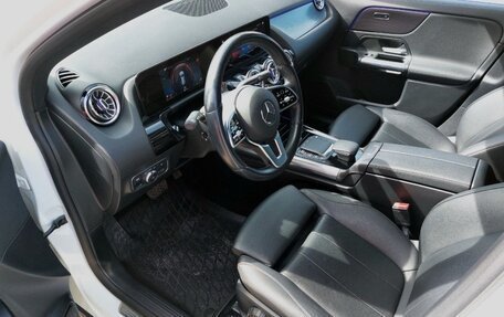 Mercedes-Benz GLA, 2020 год, 3 950 000 рублей, 10 фотография