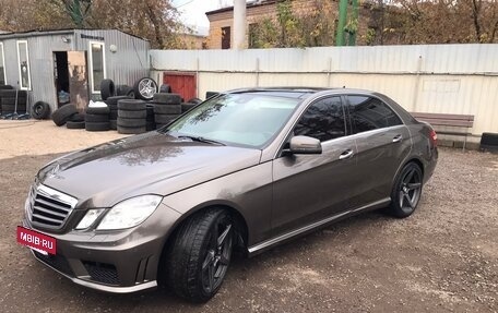 Mercedes-Benz E-Класс, 2012 год, 2 245 000 рублей, 2 фотография