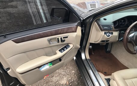 Mercedes-Benz E-Класс, 2012 год, 2 245 000 рублей, 17 фотография