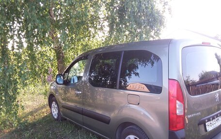 Peugeot Partner II рестайлинг 2, 2009 год, 700 000 рублей, 3 фотография