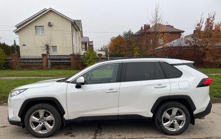 Toyota RAV4, 2020 год, 3 300 000 рублей, 10 фотография