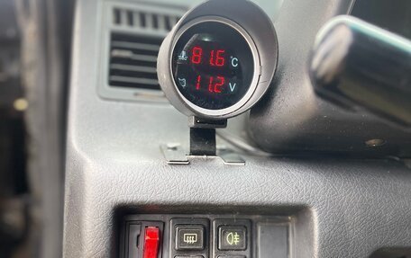 Suzuki Vitara II рестайлинг, 1993 год, 280 000 рублей, 24 фотография