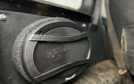 Suzuki Vitara II рестайлинг, 1993 год, 280 000 рублей, 18 фотография