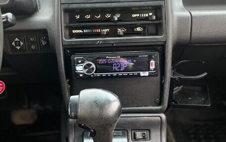 Suzuki Vitara II рестайлинг, 1993 год, 280 000 рублей, 23 фотография