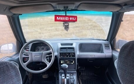 Suzuki Vitara II рестайлинг, 1993 год, 280 000 рублей, 22 фотография