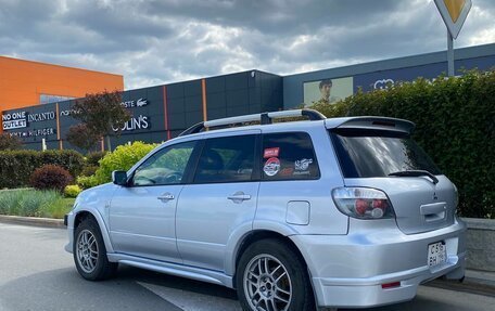 Mitsubishi Outlander III рестайлинг 3, 2005 год, 825 000 рублей, 4 фотография