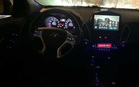 Hyundai ix35 I рестайлинг, 2013 год, 1 350 000 рублей, 26 фотография