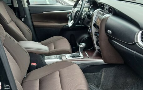 Toyota Fortuner II, 2019 год, 3 334 000 рублей, 22 фотография