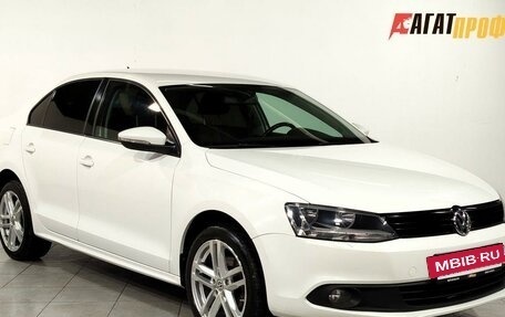 Volkswagen Jetta VI, 2012 год, 1 120 000 рублей, 3 фотография