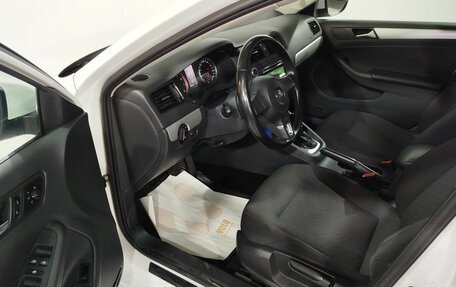 Volkswagen Jetta VI, 2012 год, 1 120 000 рублей, 17 фотография