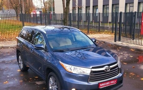 Toyota Highlander III, 2014 год, 2 800 000 рублей, 1 фотография