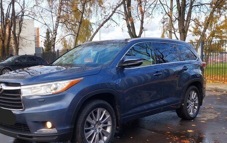 Toyota Highlander III, 2014 год, 2 800 000 рублей, 10 фотография