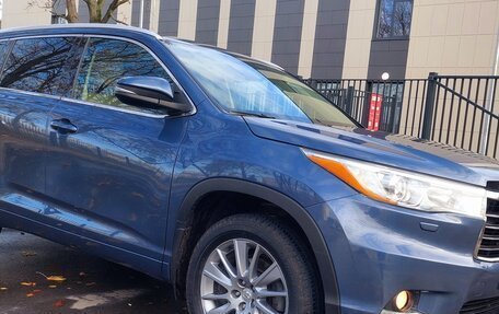 Toyota Highlander III, 2014 год, 2 800 000 рублей, 8 фотография