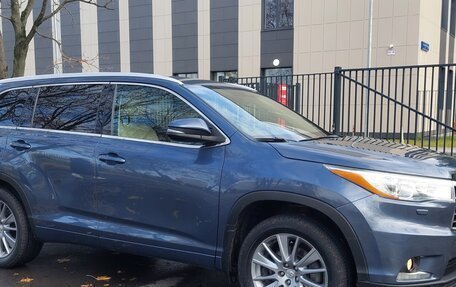 Toyota Highlander III, 2014 год, 2 800 000 рублей, 12 фотография