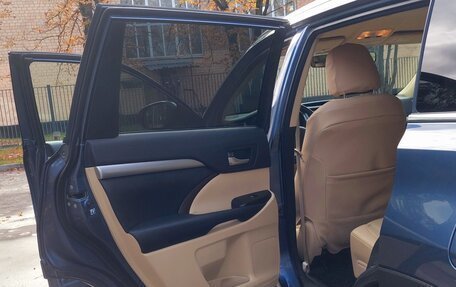 Toyota Highlander III, 2014 год, 2 800 000 рублей, 23 фотография