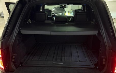 Land Rover Range Rover IV рестайлинг, 2018 год, 10 000 000 рублей, 9 фотография