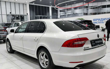 Skoda Superb III рестайлинг, 2013 год, 950 000 рублей, 8 фотография