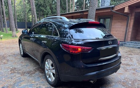 Infiniti QX70, 2013 год, 2 380 000 рублей, 6 фотография