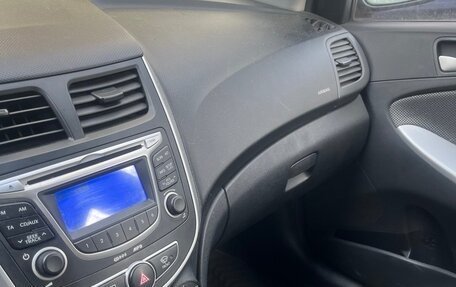Hyundai Solaris II рестайлинг, 2013 год, 670 000 рублей, 6 фотография