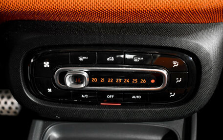 Smart Fortwo III, 2018 год, 1 100 000 рублей, 12 фотография