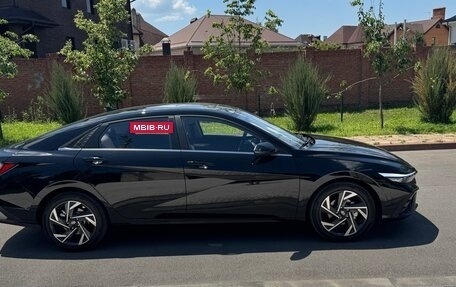 Hyundai Elantra, 2025 год, 2 100 000 рублей, 4 фотография