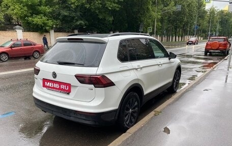 Volkswagen Tiguan II, 2017 год, 2 050 000 рублей, 4 фотография