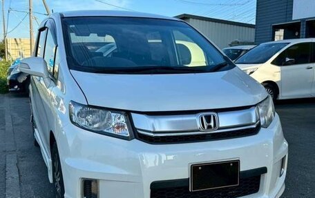 Honda Freed I, 2015 год, 829 000 рублей, 3 фотография