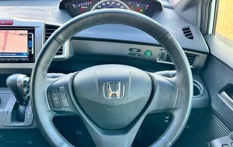Honda Freed I, 2015 год, 829 000 рублей, 10 фотография