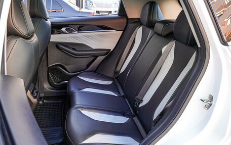 Geely Coolray I, 2023 год, 2 220 000 рублей, 9 фотография