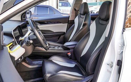 Geely Coolray I, 2023 год, 2 220 000 рублей, 10 фотография