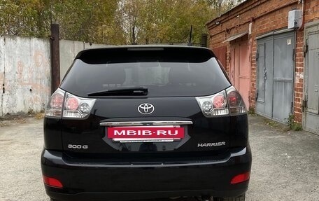 Toyota Harrier, 2004 год, 1 650 000 рублей, 4 фотография