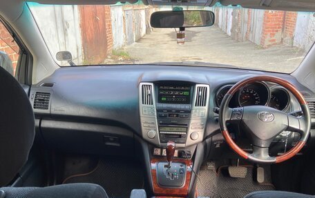 Toyota Harrier, 2004 год, 1 650 000 рублей, 19 фотография