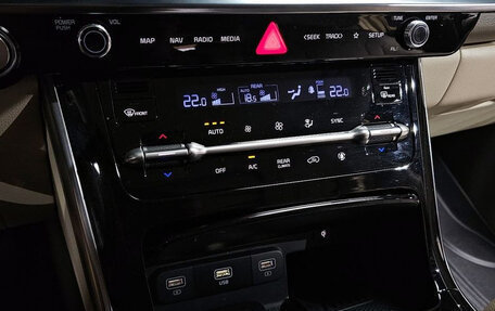 KIA Carnival, 2021 год, 3 120 000 рублей, 18 фотография
