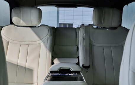Land Rover Range Rover IV рестайлинг, 2025 год, 24 500 000 рублей, 15 фотография