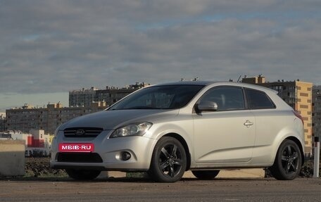 KIA cee'd I рестайлинг, 2010 год, 900 000 рублей, 2 фотография